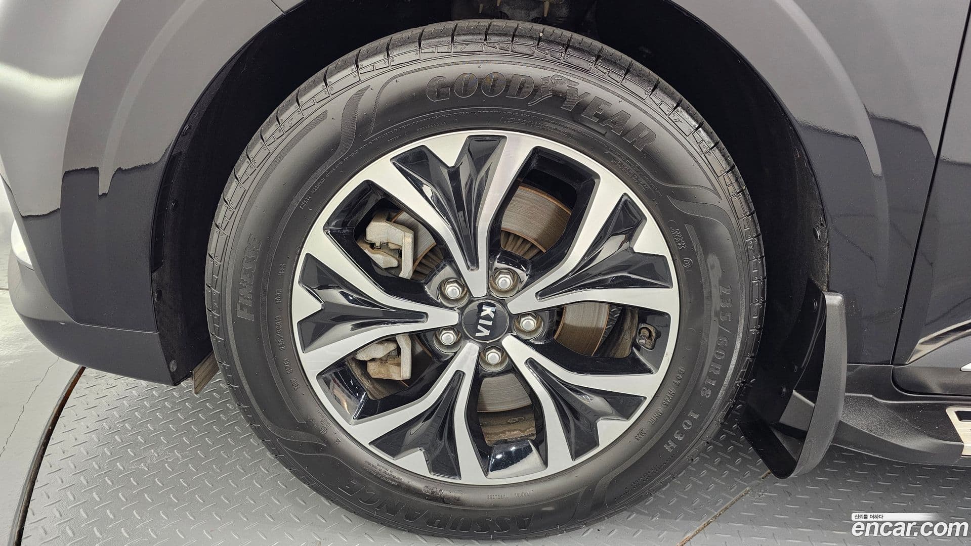 Main__Slider__Photo:Canival Kia 2021.3-4