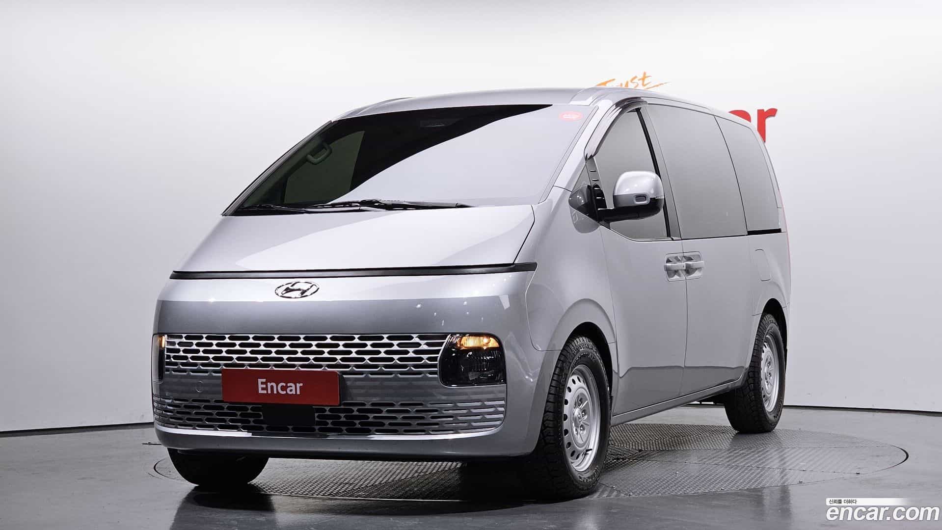 Staria Hyundai 2022.10-OUTER-001