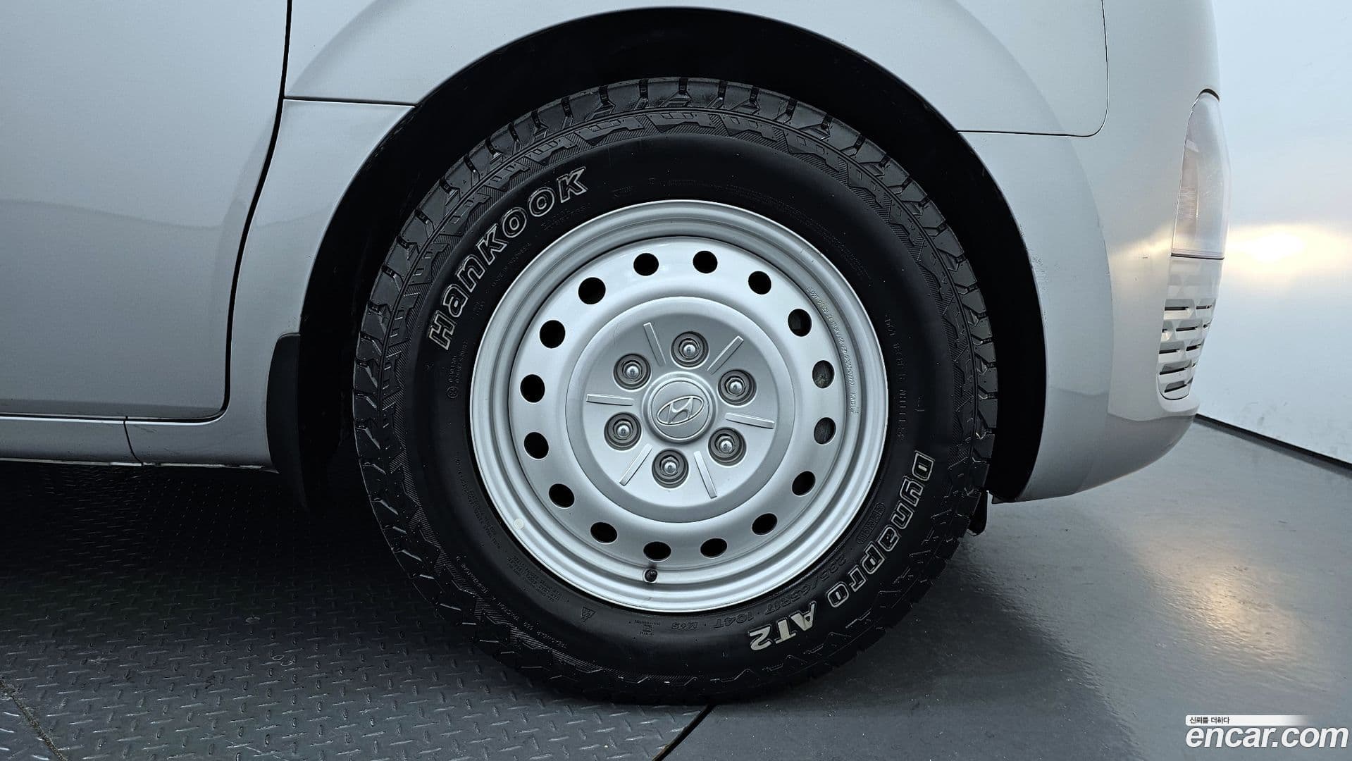 Main__Slider__Photo:Staria Hyundai 2022.10-4