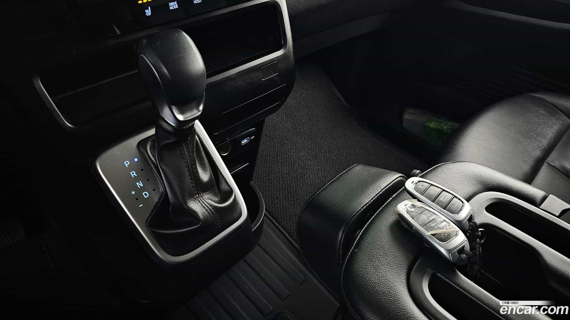 Staria Hyundai 2022.10-INNER-009