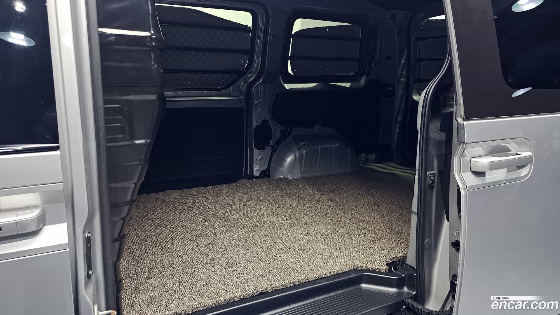 Staria Hyundai 2022.10-OPTION-016