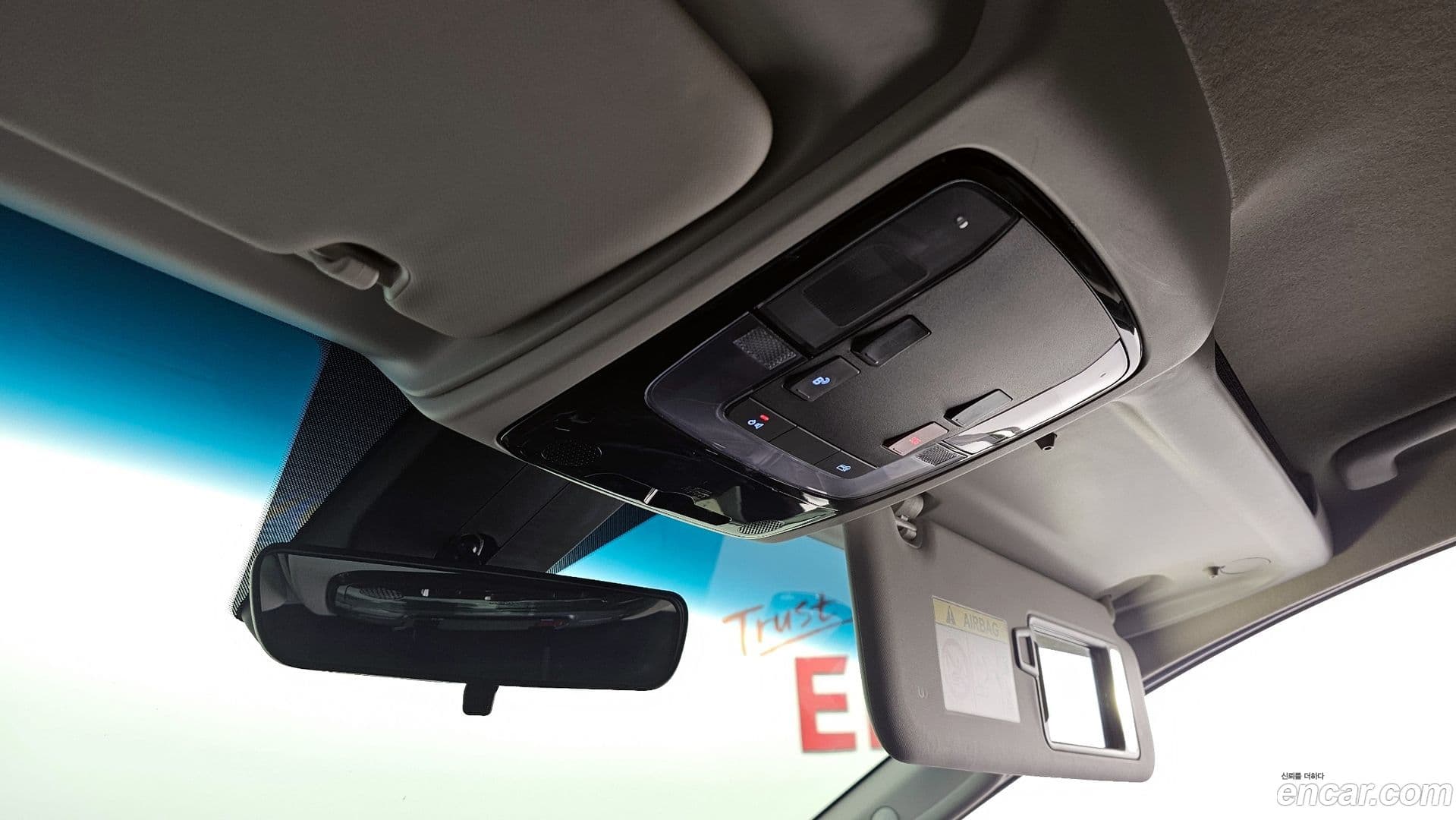 Main__Slider__Photo:Staria Hyundai 2022.10-18