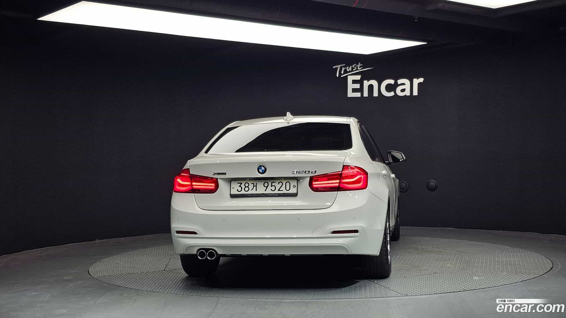 3-Series BMW 2017.5-OUTER-004