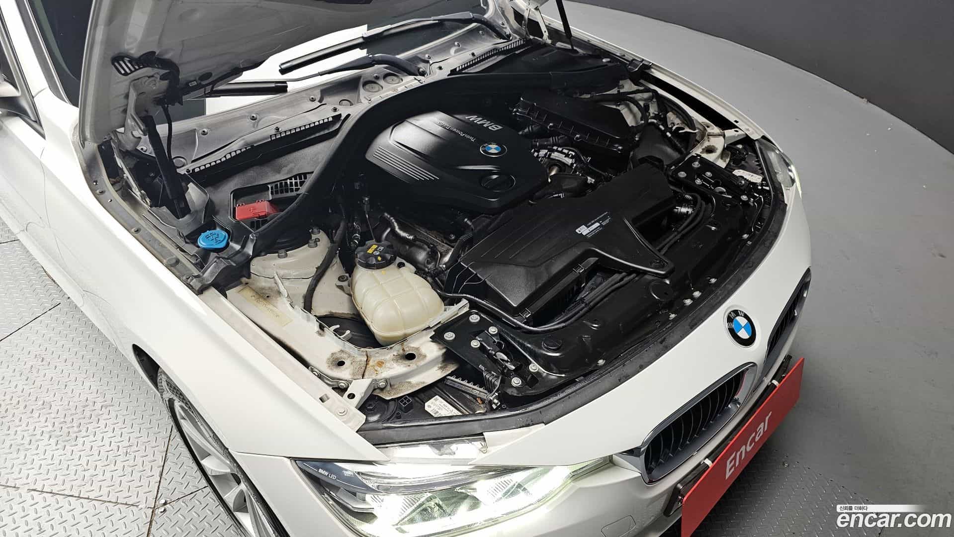 3-Series BMW 2017.5-INNER-006