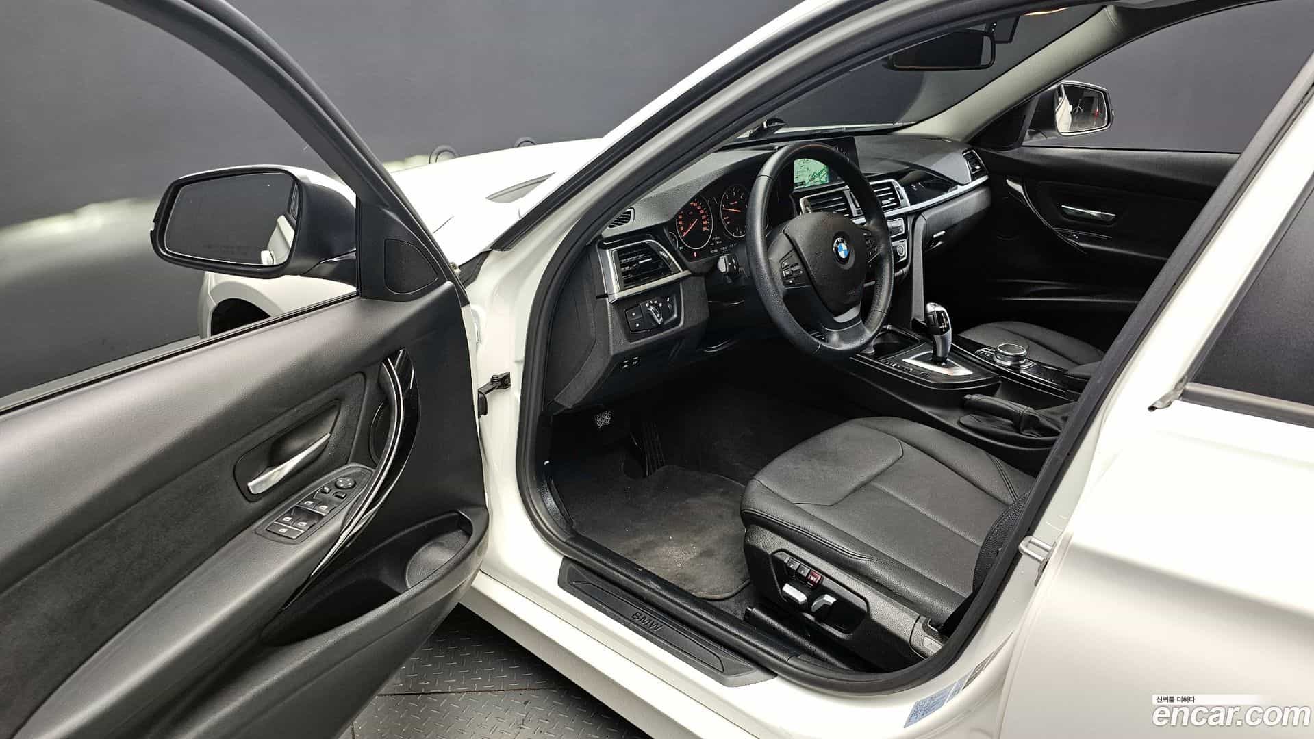 3-Series BMW 2017.5-OPTION-015