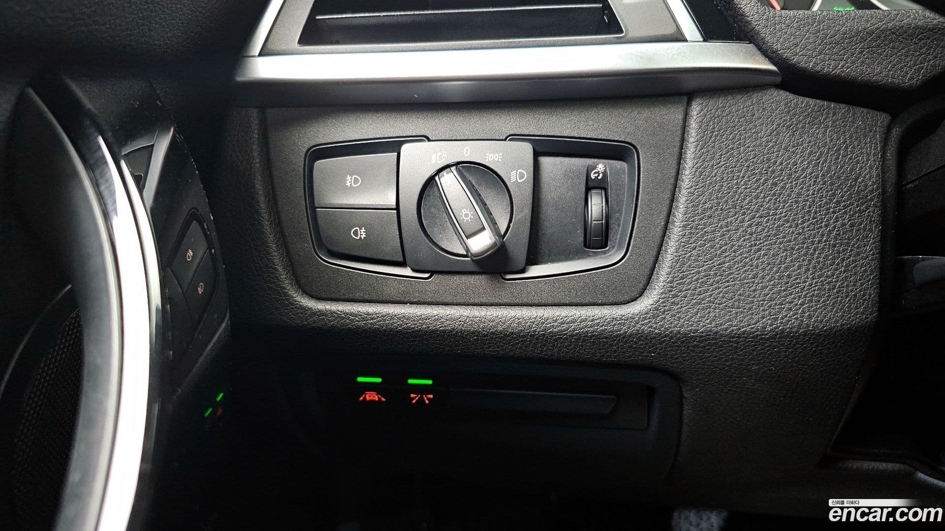 Main__Slider__Photo:3-Series BMW 2017.5-15