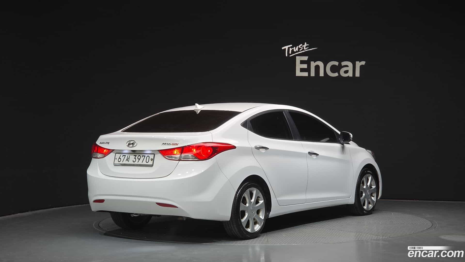 AVANTE Hyundai 2012.2-OUTER-002