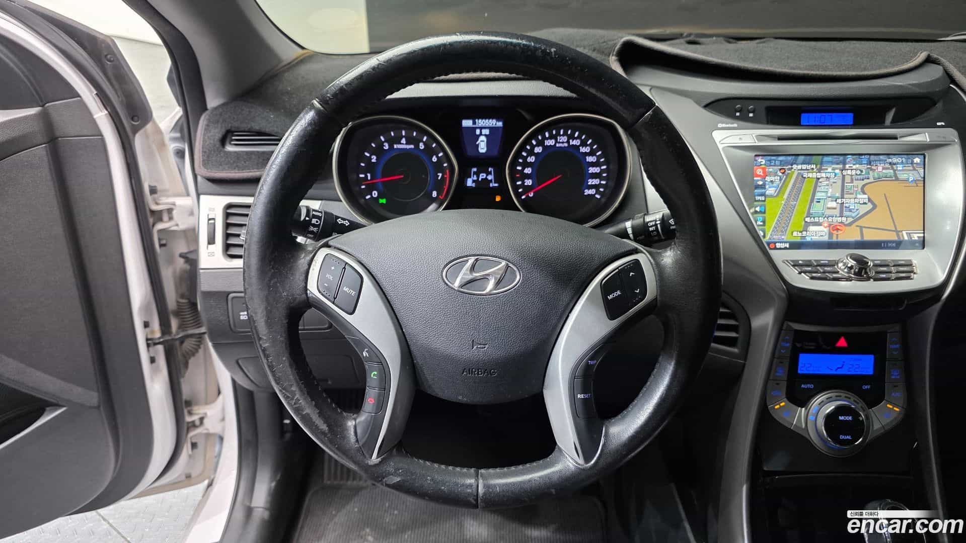 AVANTE Hyundai 2012.2-OPTION-017