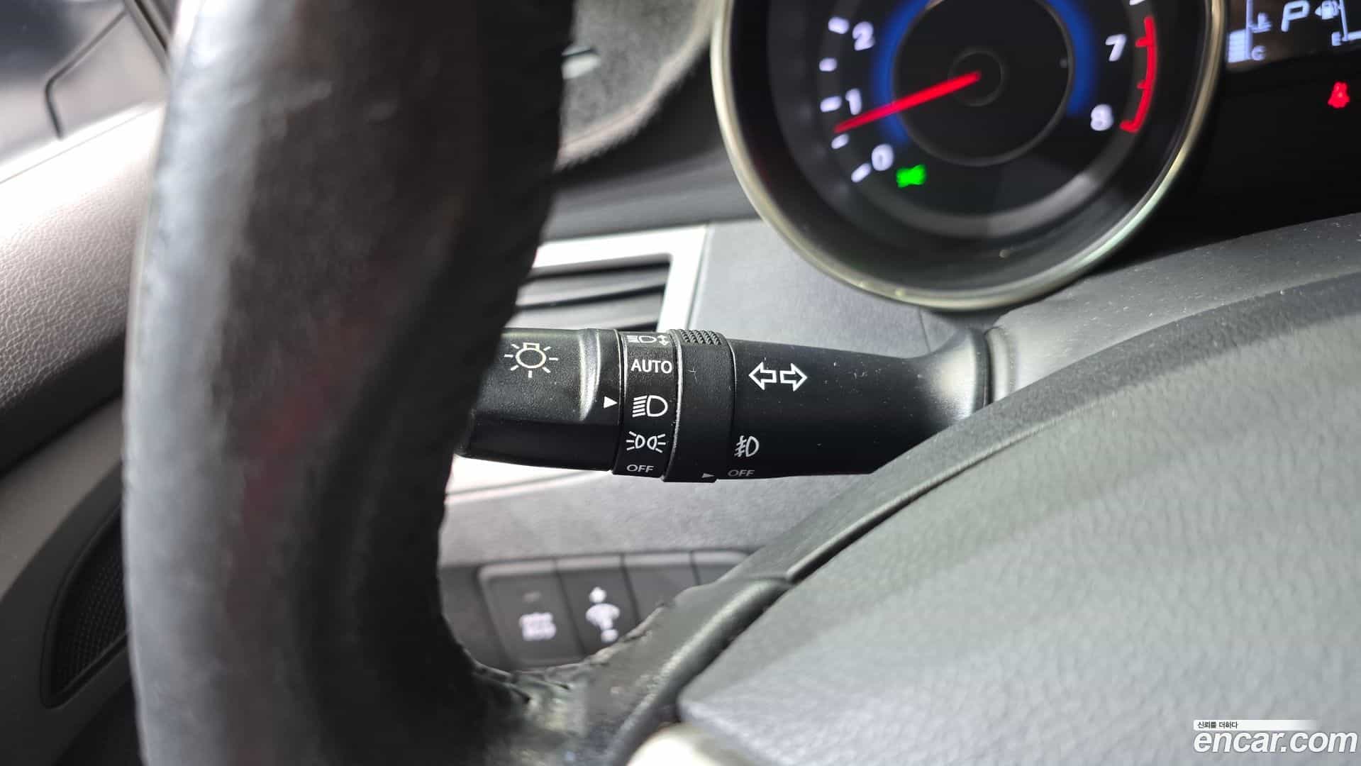 AVANTE Hyundai 2012.2-OPTION-020