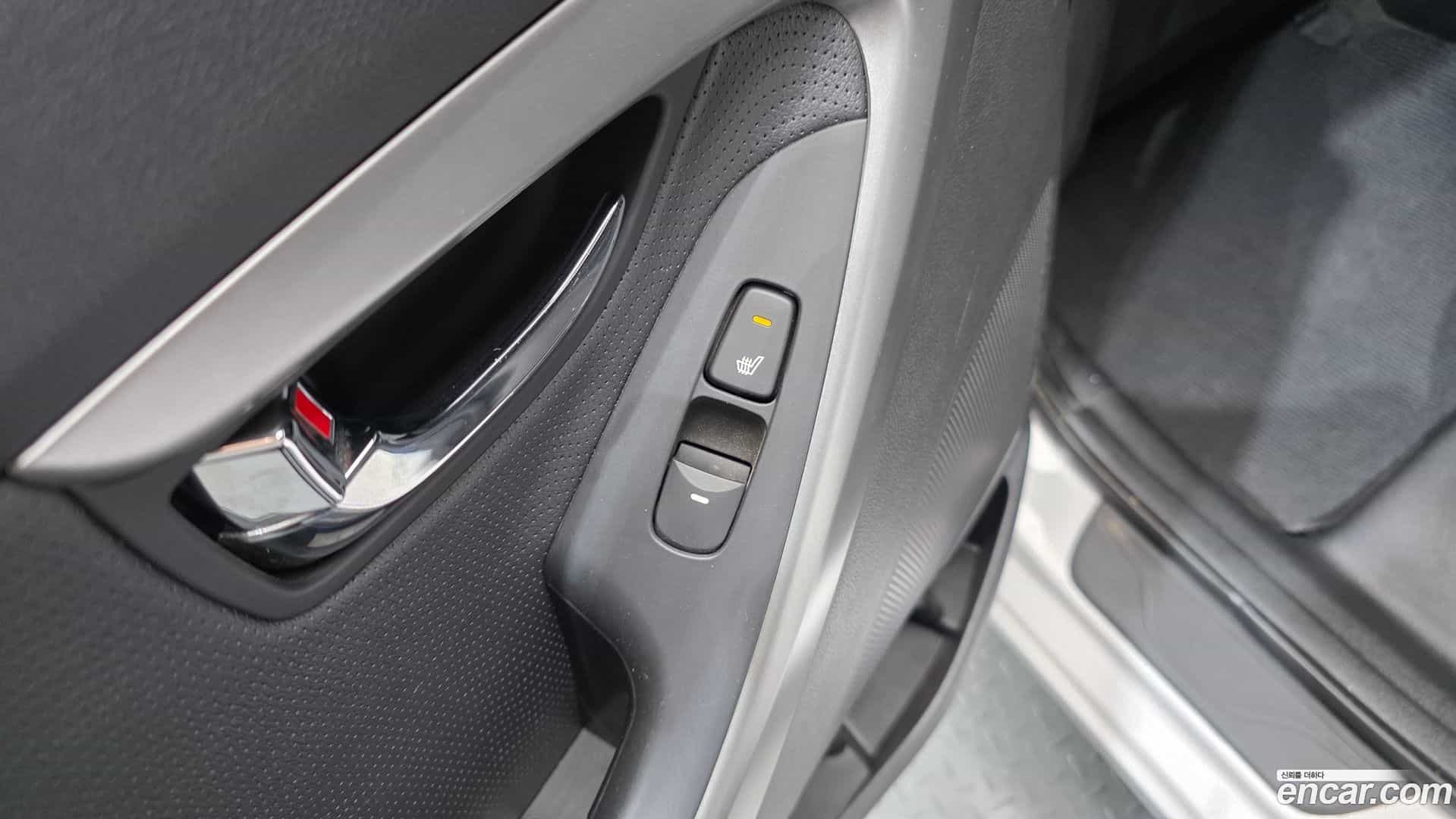 AVANTE Hyundai 2012.2-OPTION-024