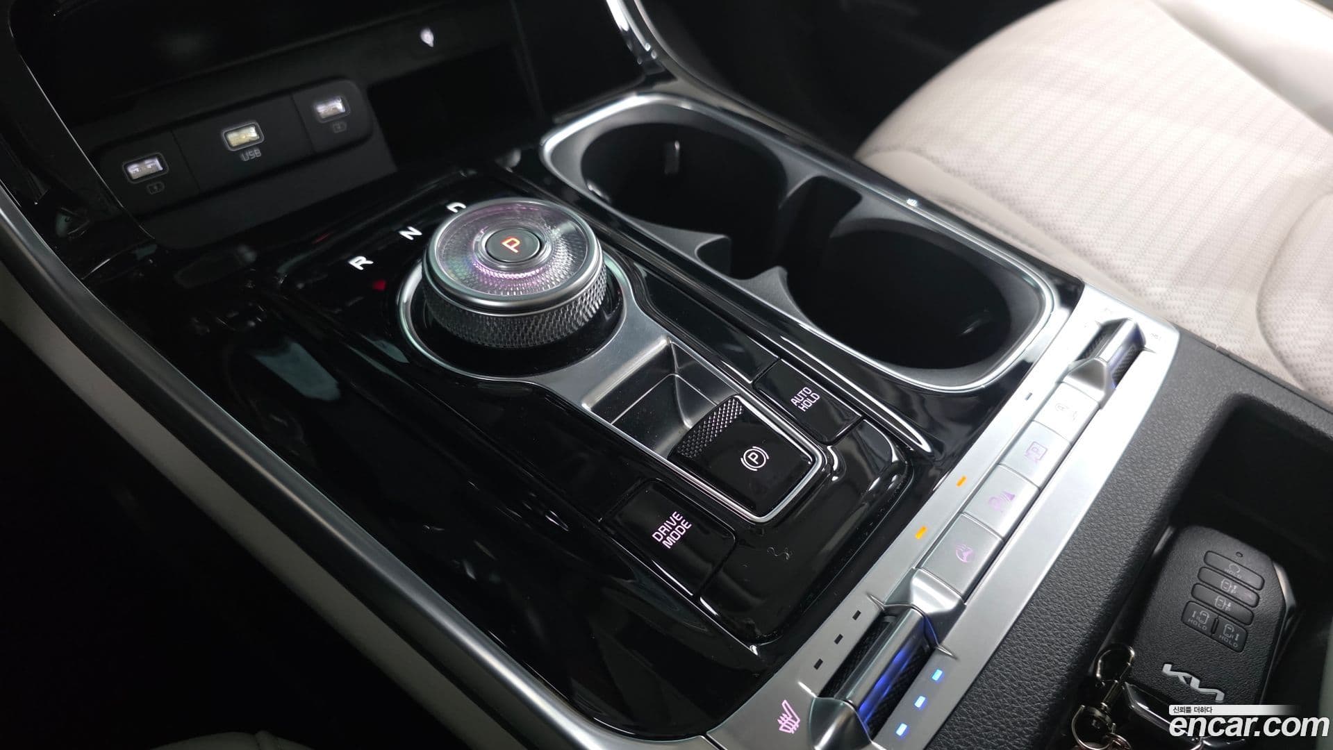 Main__Slider__Photo:Canival Kia 2023.5-8