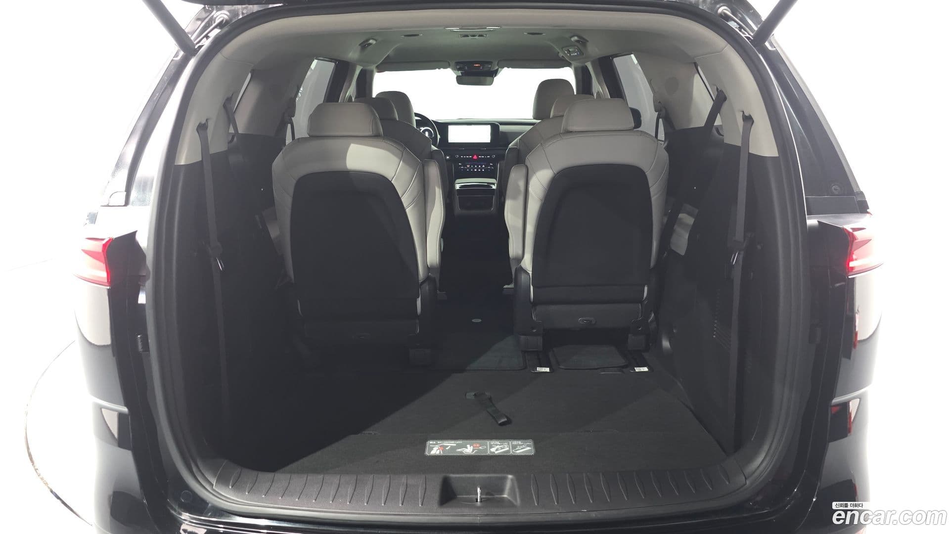 Main__Slider__Photo:Canival Kia 2023.5-19