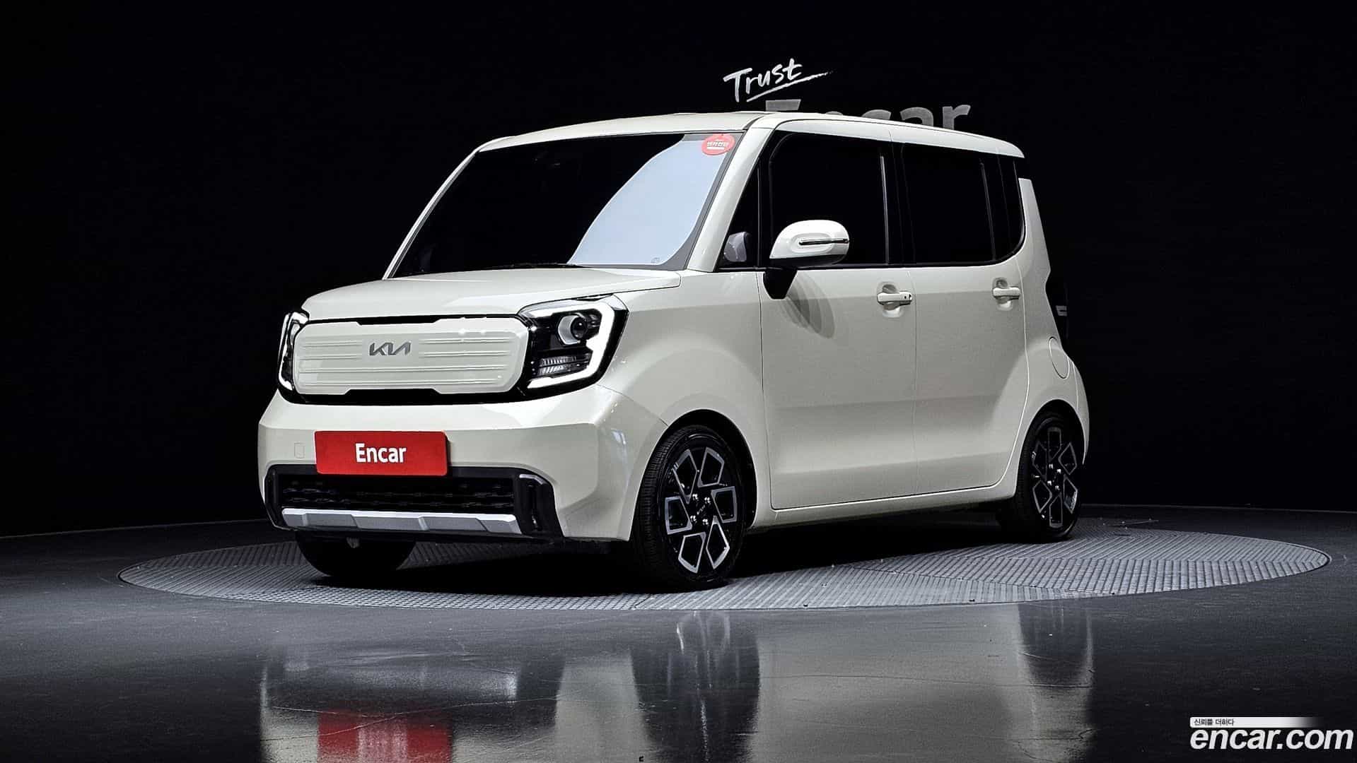 RAY Kia 2022.8-OUTER-001