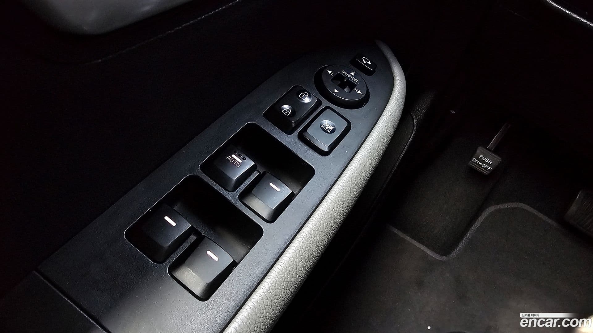 Main__Slider__Photo:RAY Kia 2022.8-15