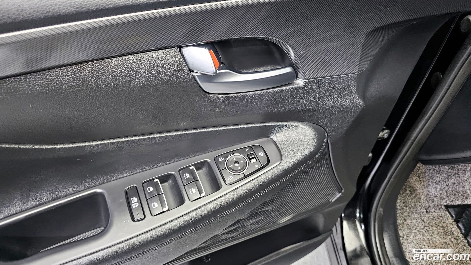 Main__Slider__Photo:Santafe Hyundai 2022.7-13