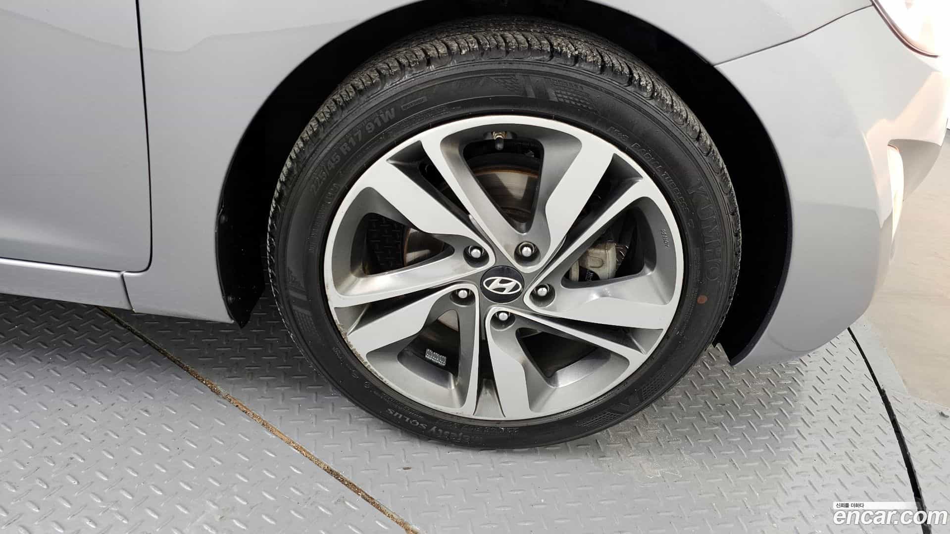 AVANTE Hyundai 2014.0-OUTER-005