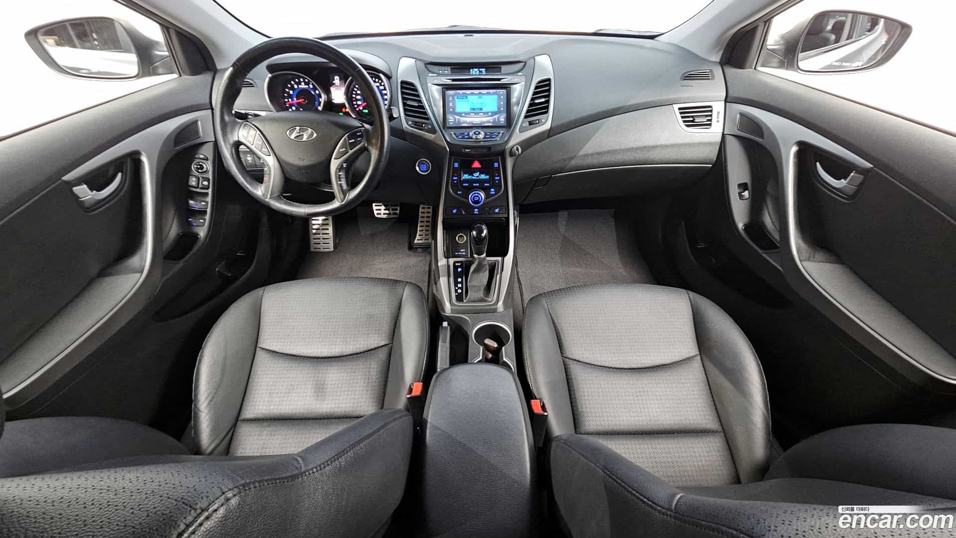 AVANTE Hyundai 2014.0-INNER-007