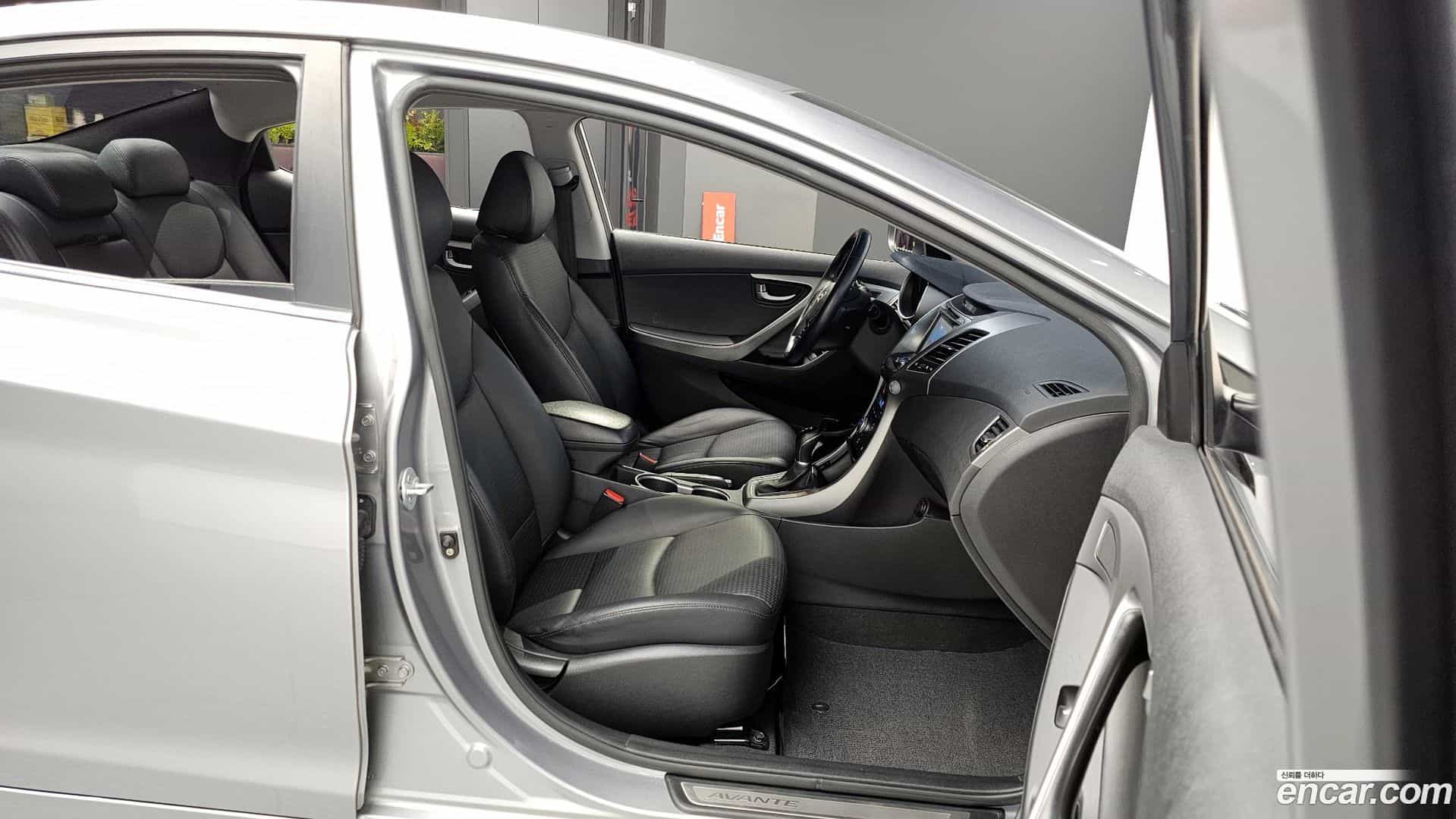 AVANTE Hyundai 2014.0-OPTION-015