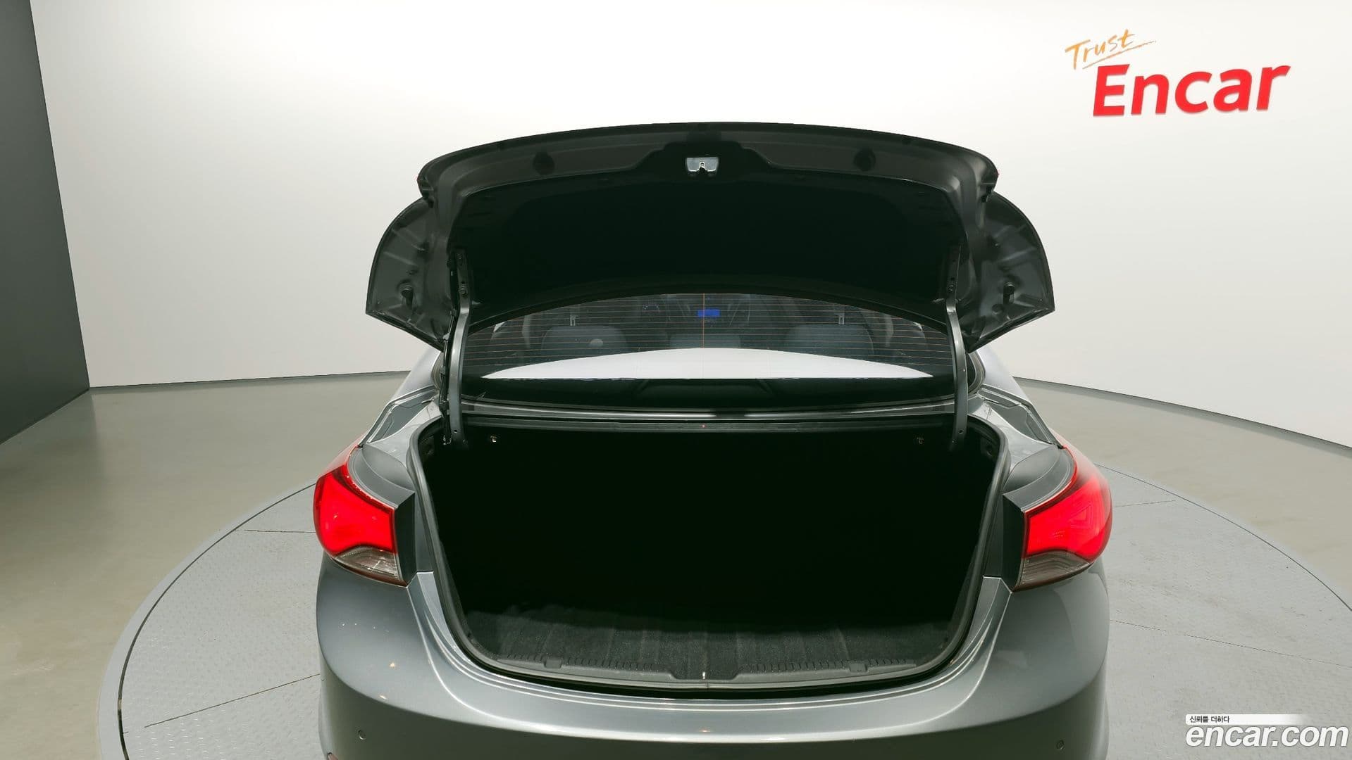 Main__Slider__Photo:AVANTE Hyundai 2014.0-19