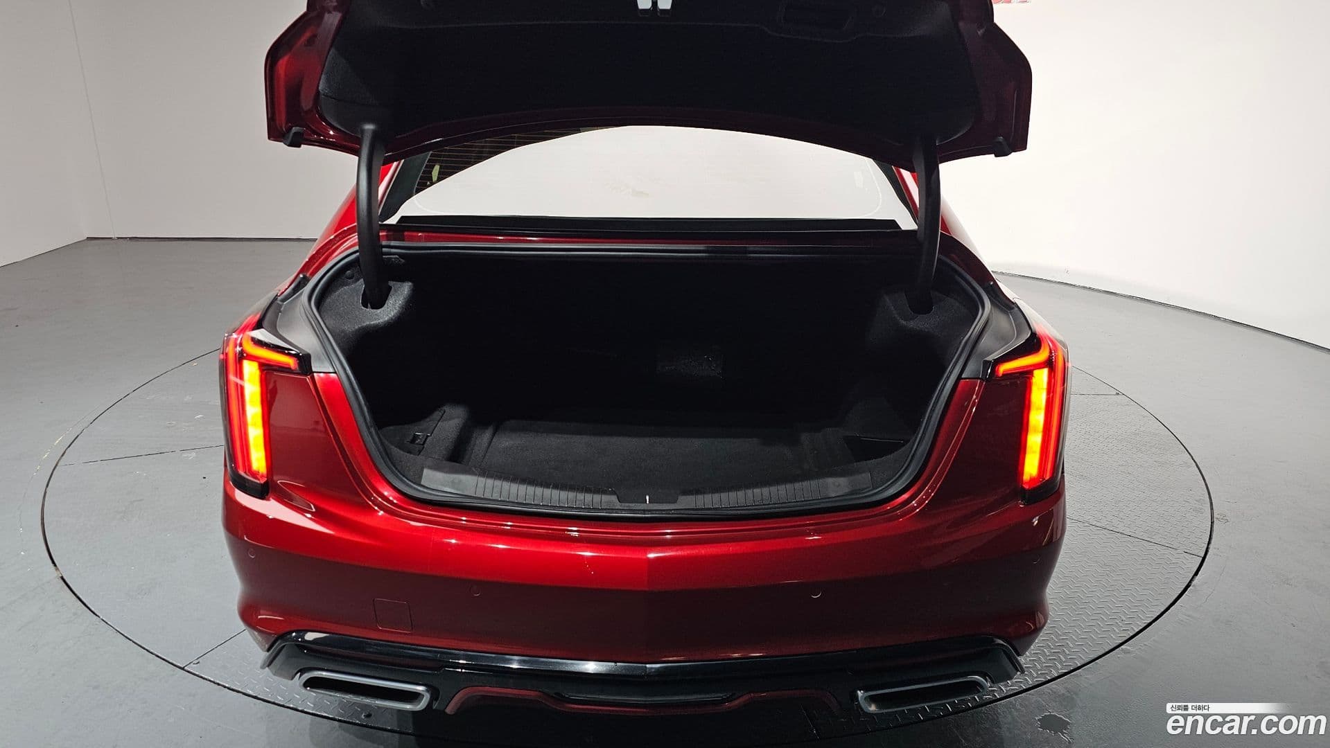 Main__Slider__Photo:CT5 Cadillac 2020.8-19