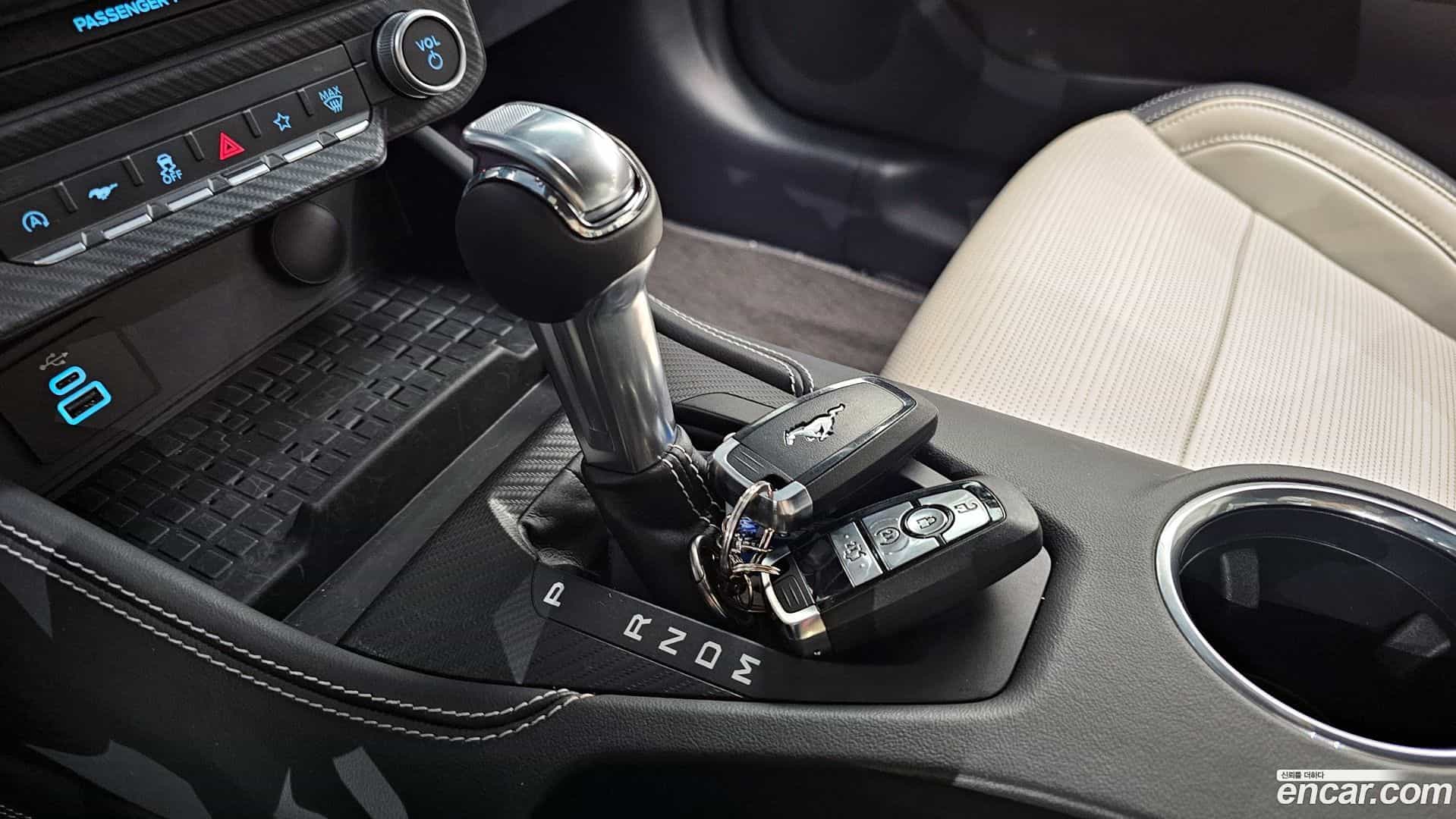 Mustang Ford 2024.1-INNER-009