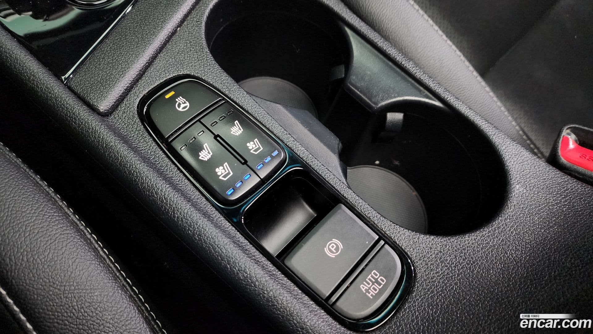 Main__Slider__Photo:Niro Kia 2019.9-16