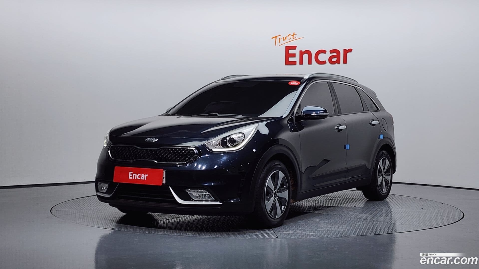 Main__Slider__Photo:Niro Kia 2016.7-0