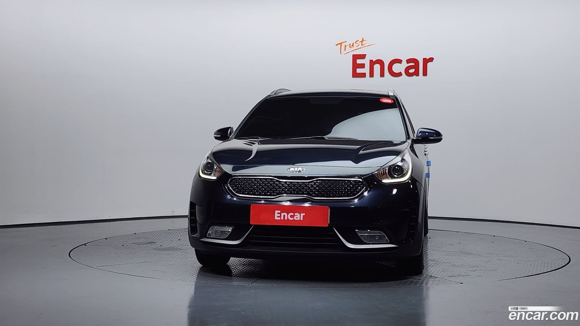 Main__Slider__Photo:Niro Kia 2016.7-2