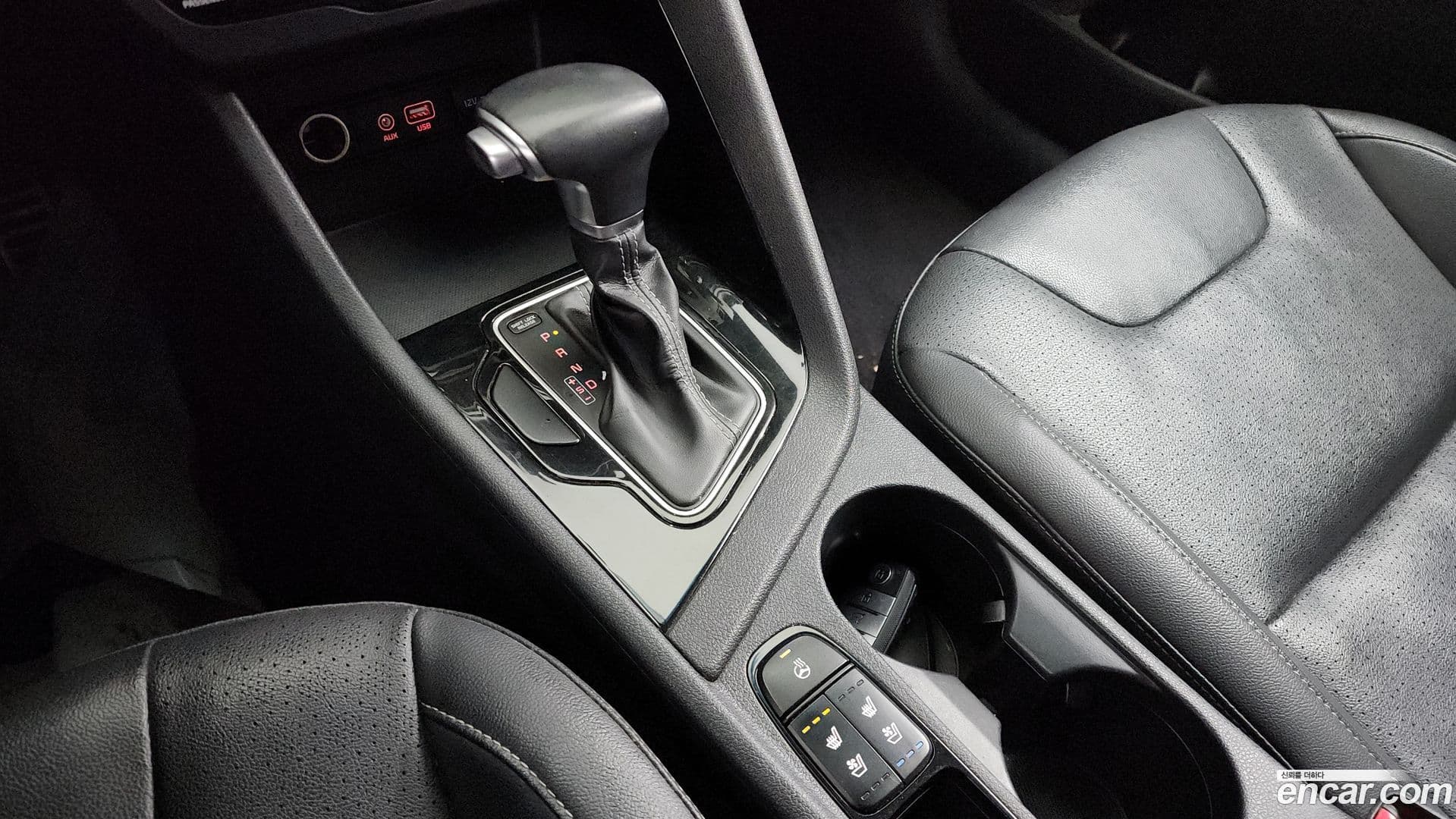 Main__Slider__Photo:Niro Kia 2016.7-8