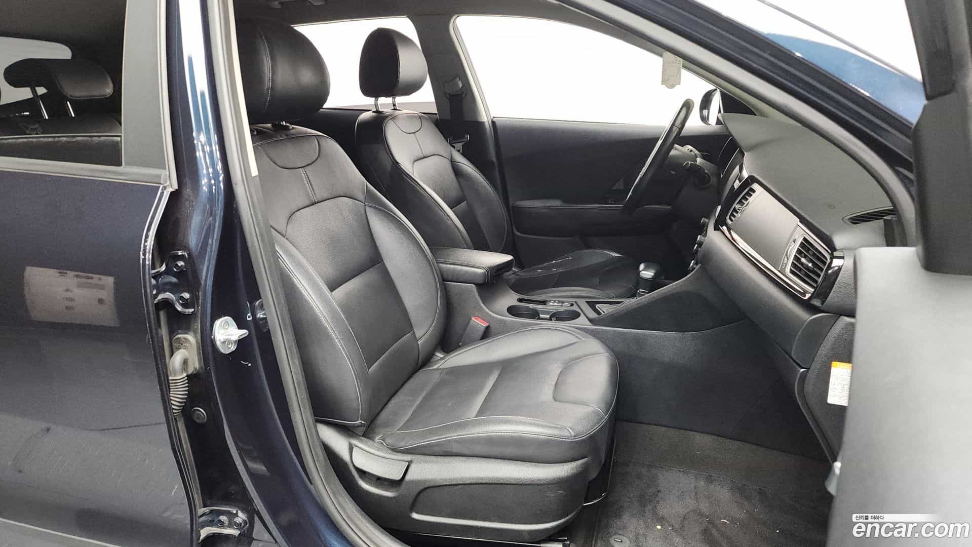 Niro Kia 2016.7-OPTION-015