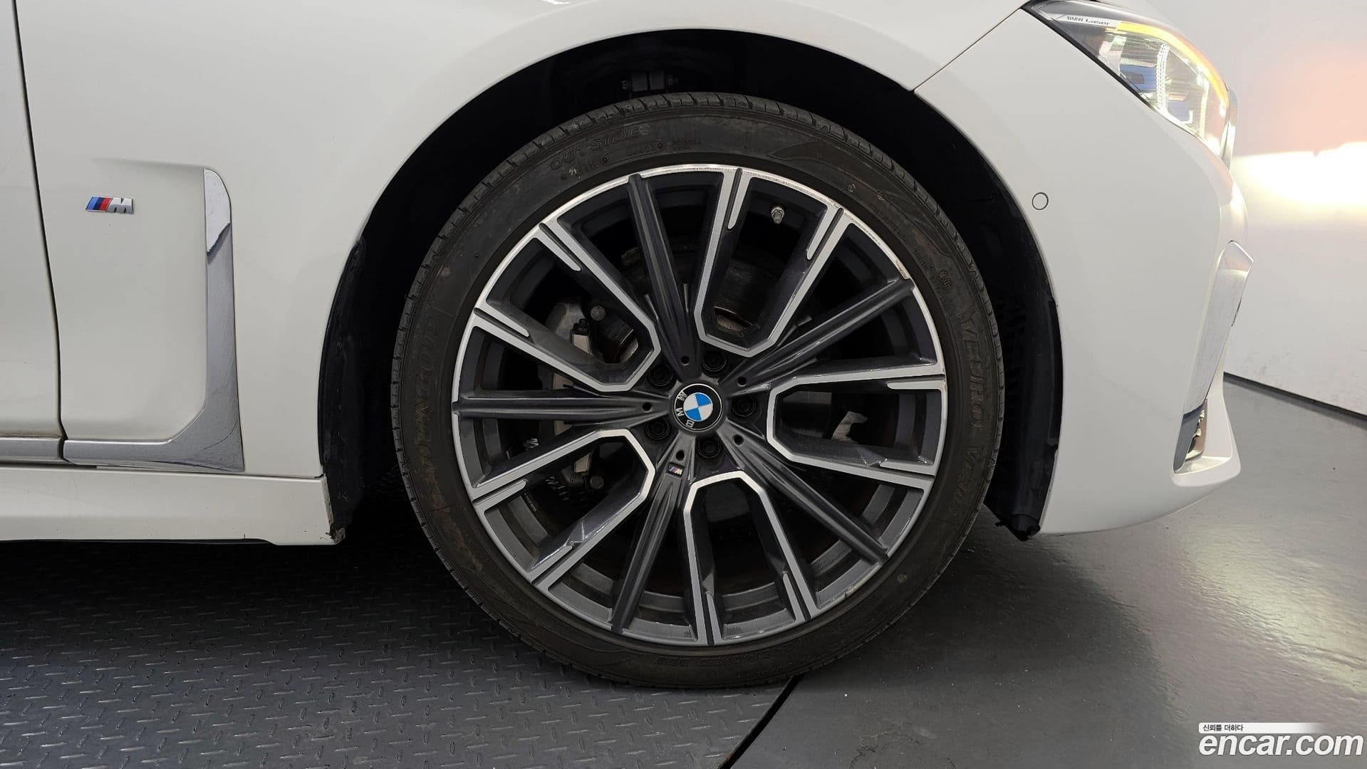 Main__Slider__Photo:7-Series BMW 2019.11-4