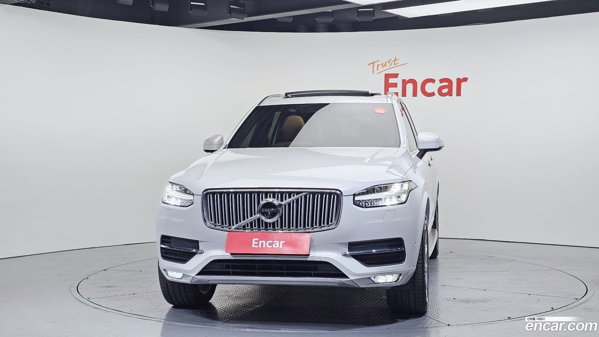 Main__Slider__Photo:XC90 Volvo 2017.5-2