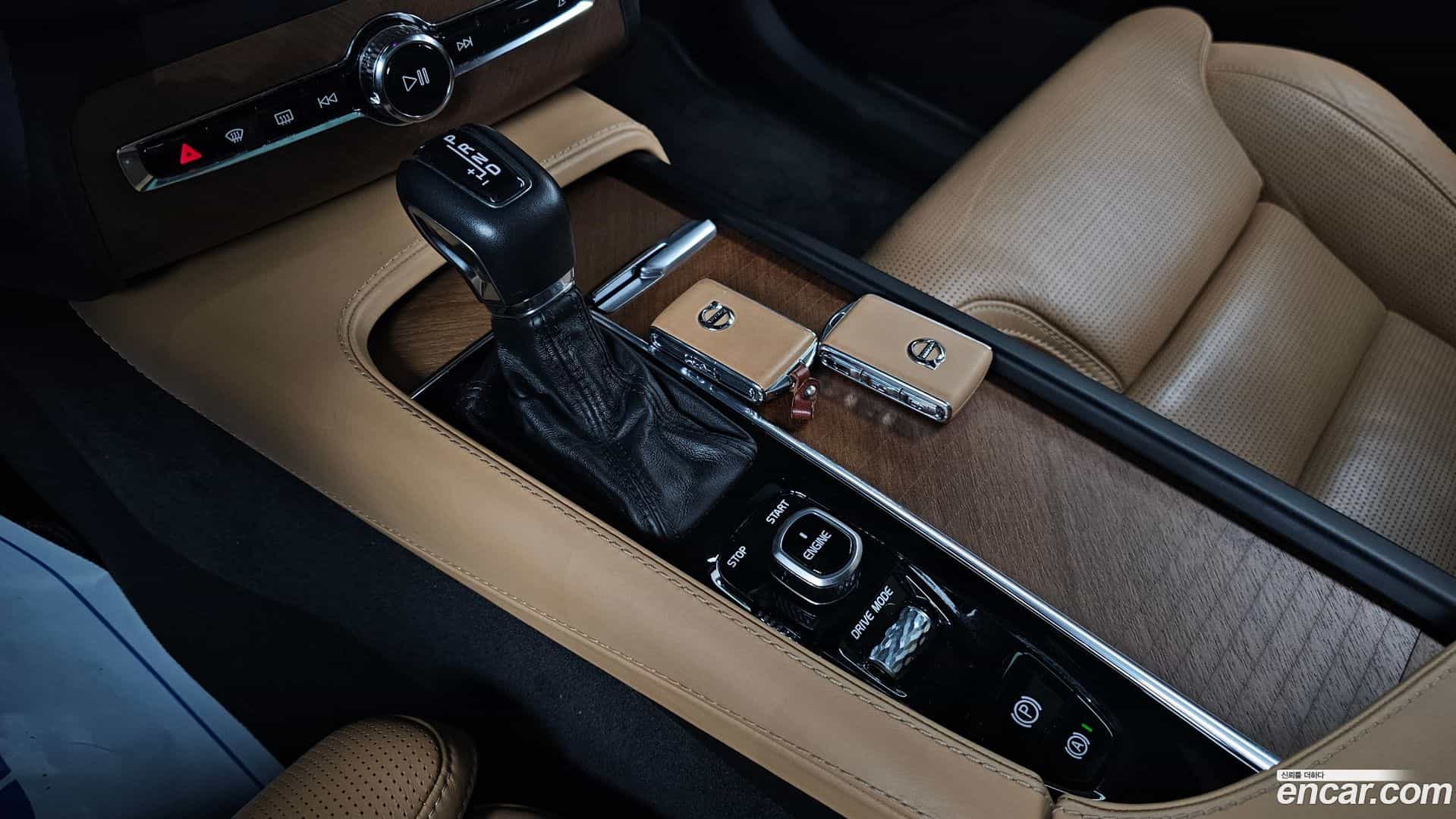 XC90 Volvo 2017.5-INNER-009