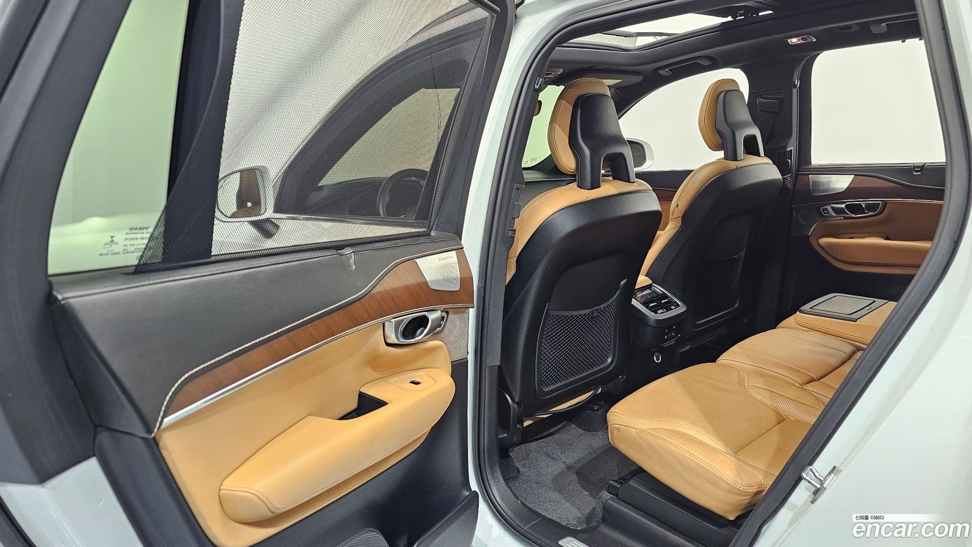 Main__Slider__Photo:XC90 Volvo 2017.5-10