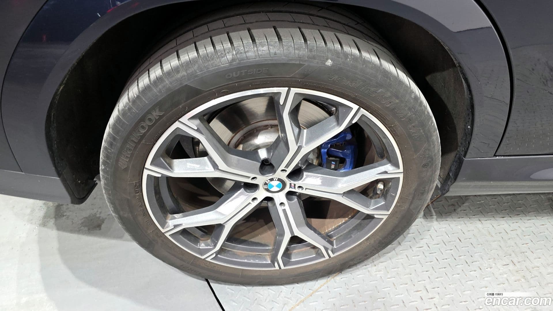 Main__Slider__Photo:X6 BMW 2021.6-4