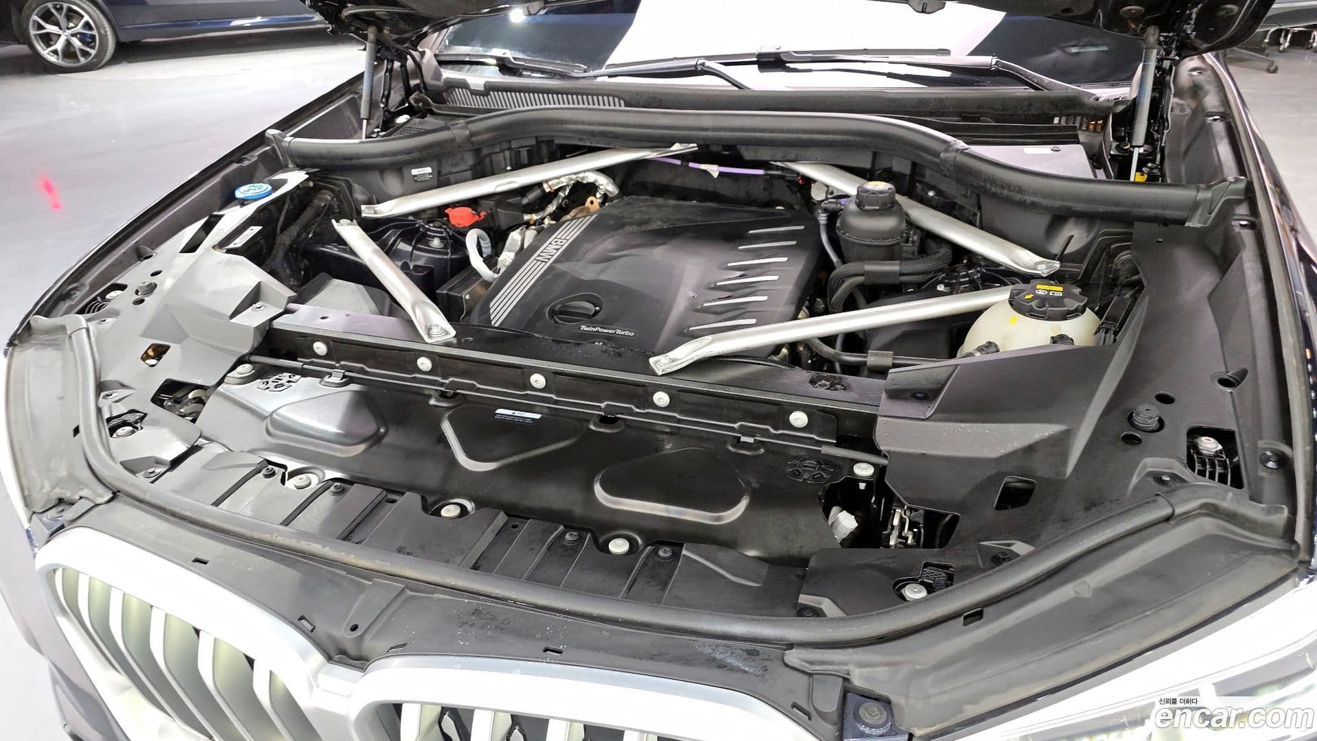 Main__Slider__Photo:X6 BMW 2021.6-5