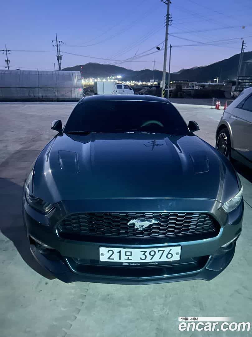 Mustang Ford 2015.3-OUTER-001