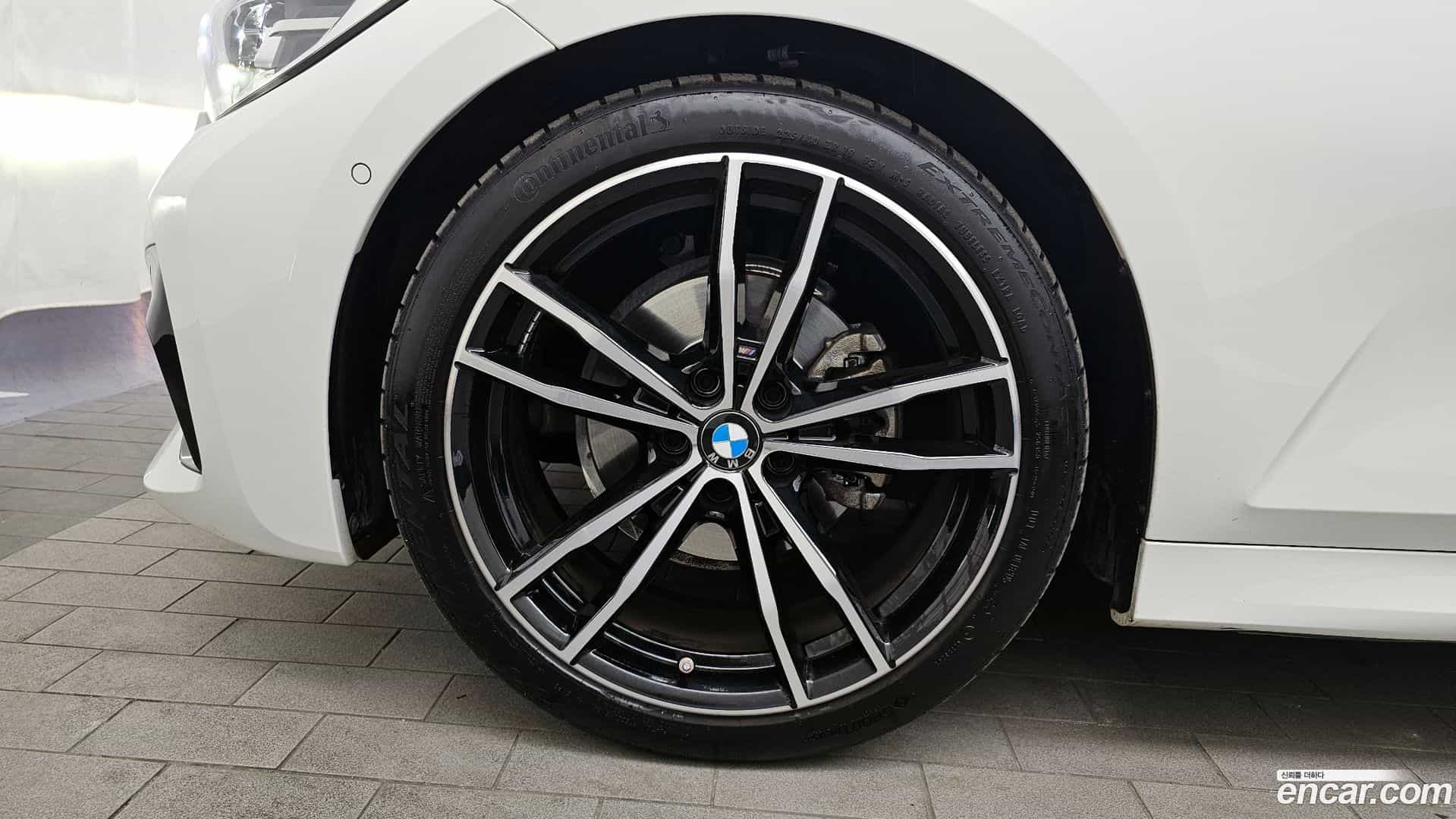 3-Series BMW 2022.8-OUTER-005