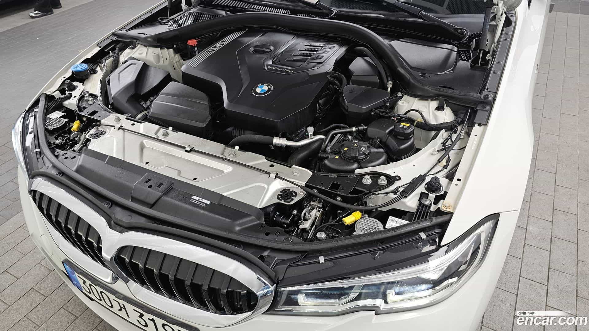 3-Series BMW 2022.8-INNER-006