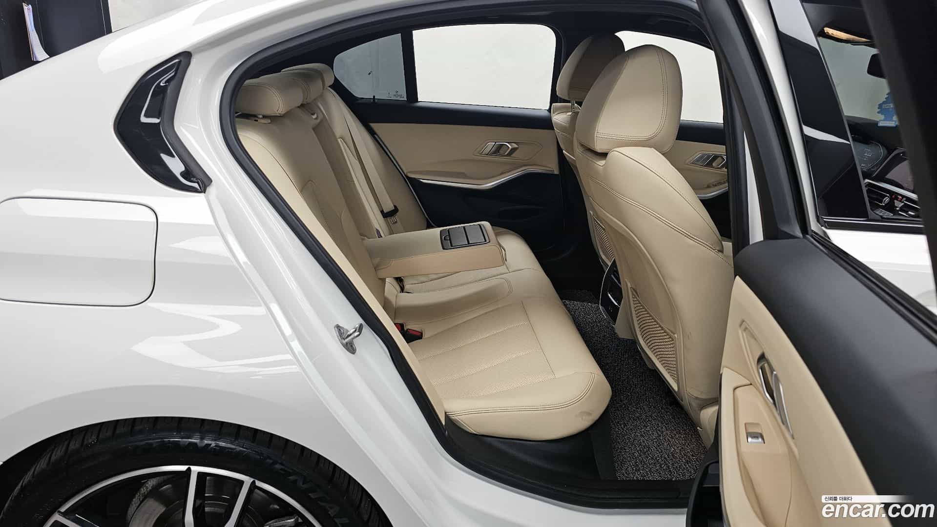 3-Series BMW 2022.8-OPTION-016