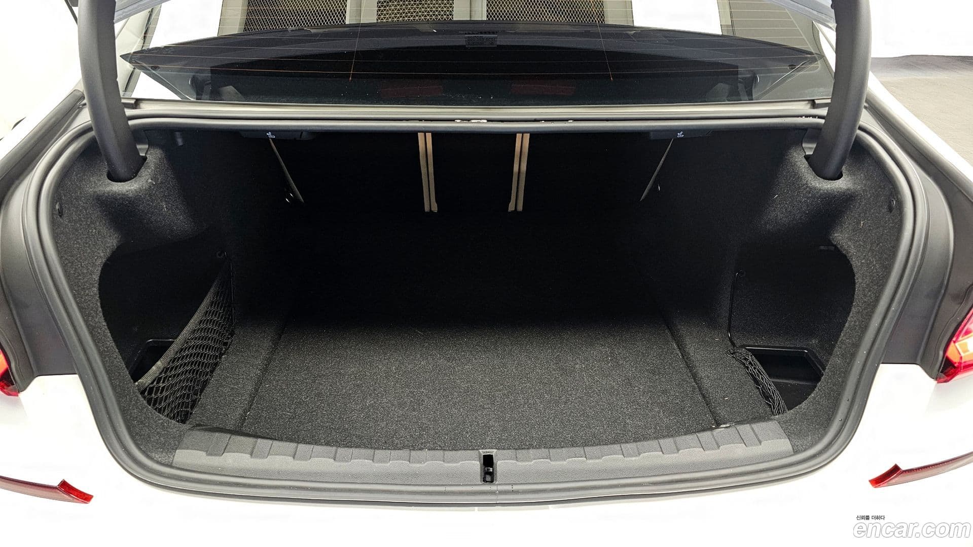 Main__Slider__Photo:3-Series BMW 2022.8-19