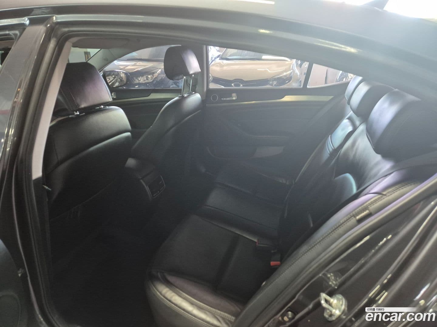 Main__Slider__Photo:K7 Kia 2014.3-11