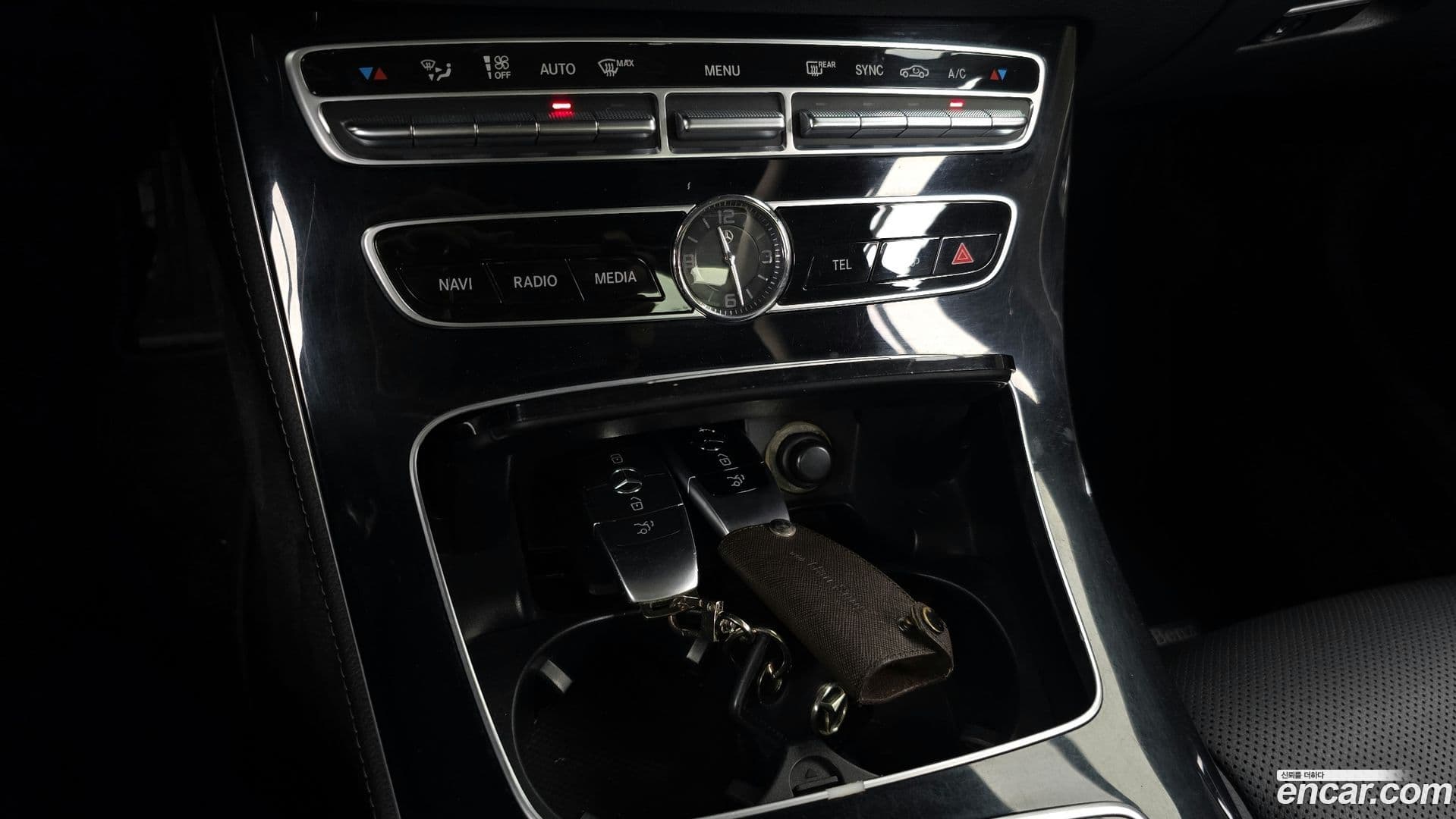 Main__Slider__Photo:E-Class Mercedes-Benz 2016.9-16