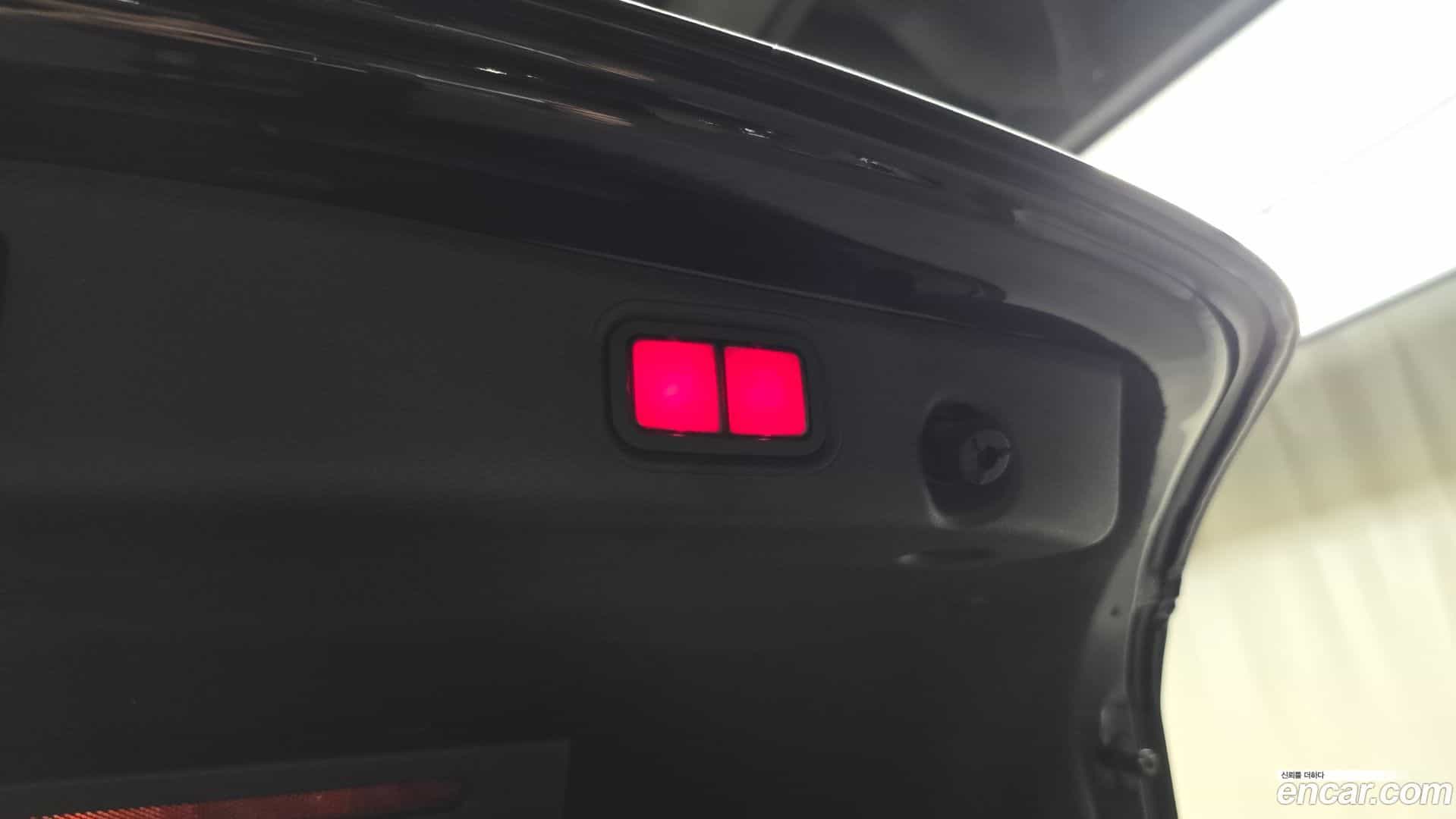 E-Class Mercedes-Benz 2016.9-OPTION-024