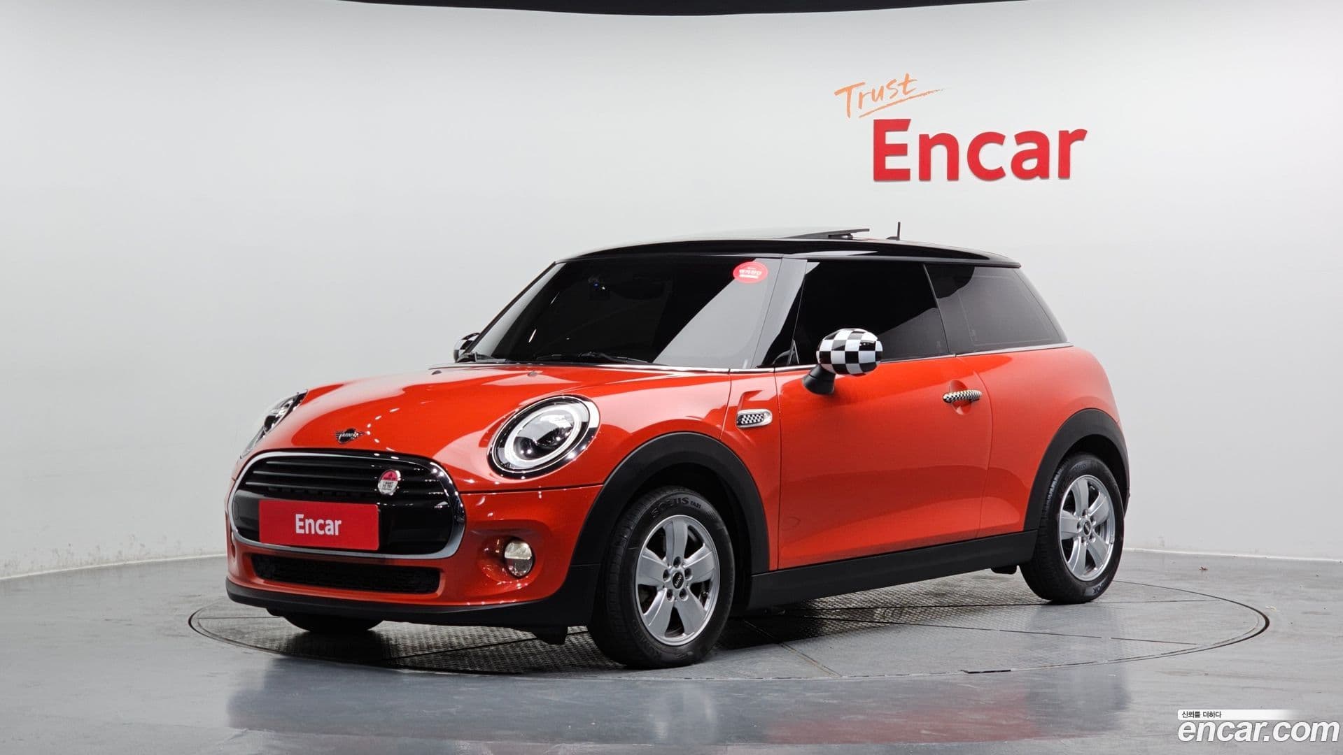 Main__Slider__Photo:Cooper Mini 2019.6-0