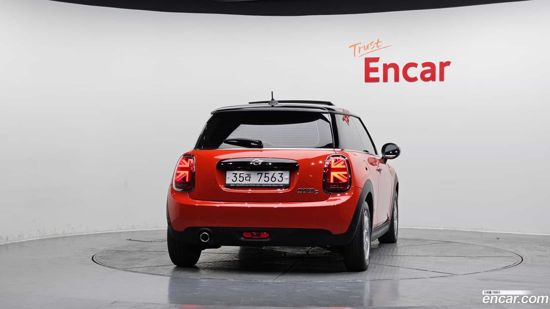 Cooper Mini 2019.6-OUTER-004