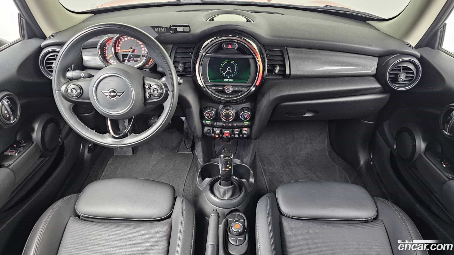 Cooper Mini 2019.6-INNER-007