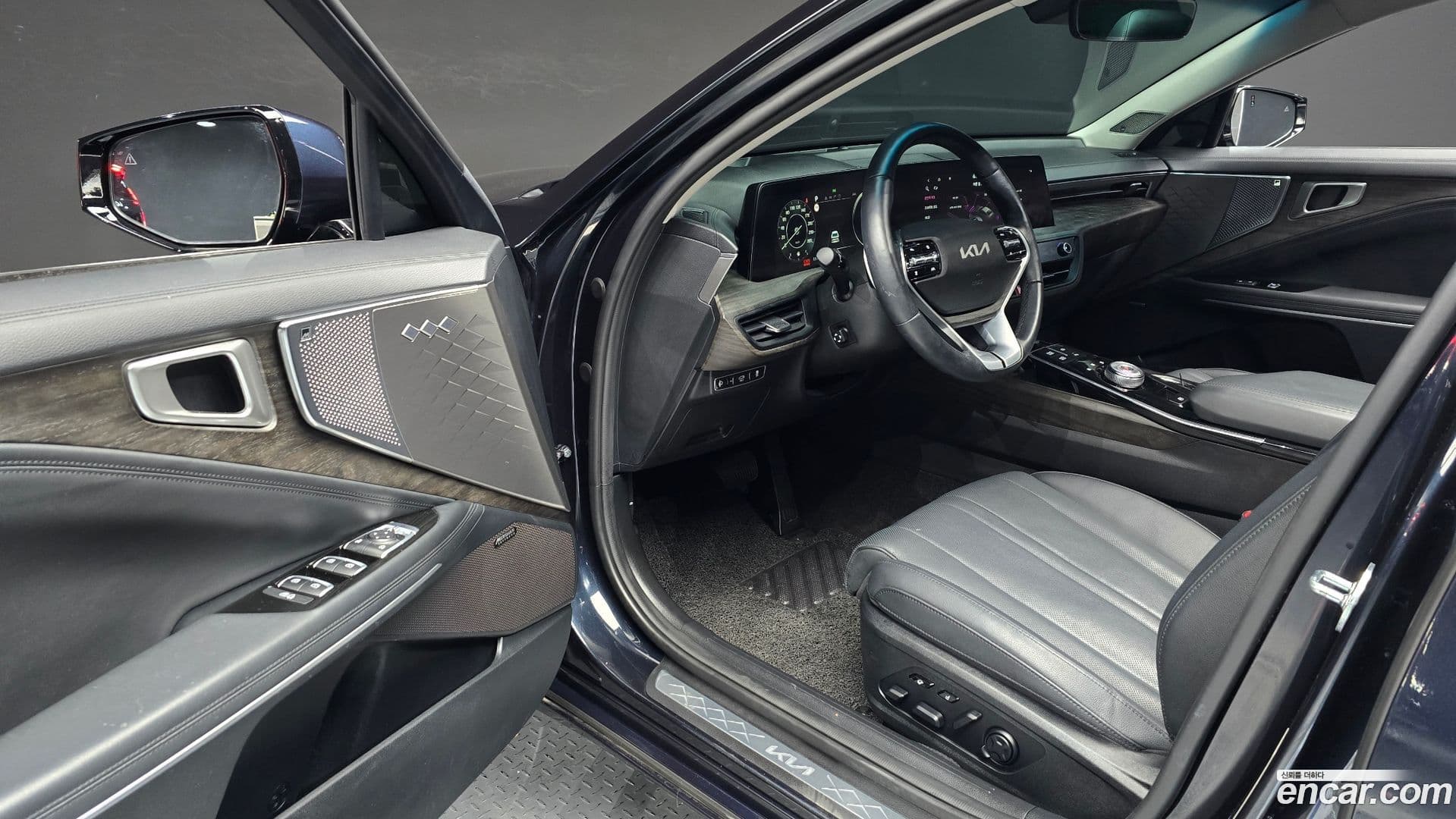 Main__Slider__Photo:K8 Kia 2021.5-10