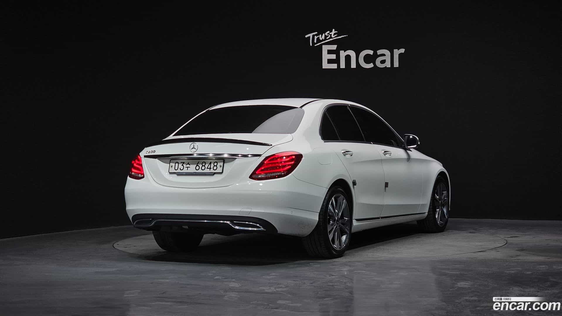 C-Class Mercedes-Benz 2018.0-OUTER-002