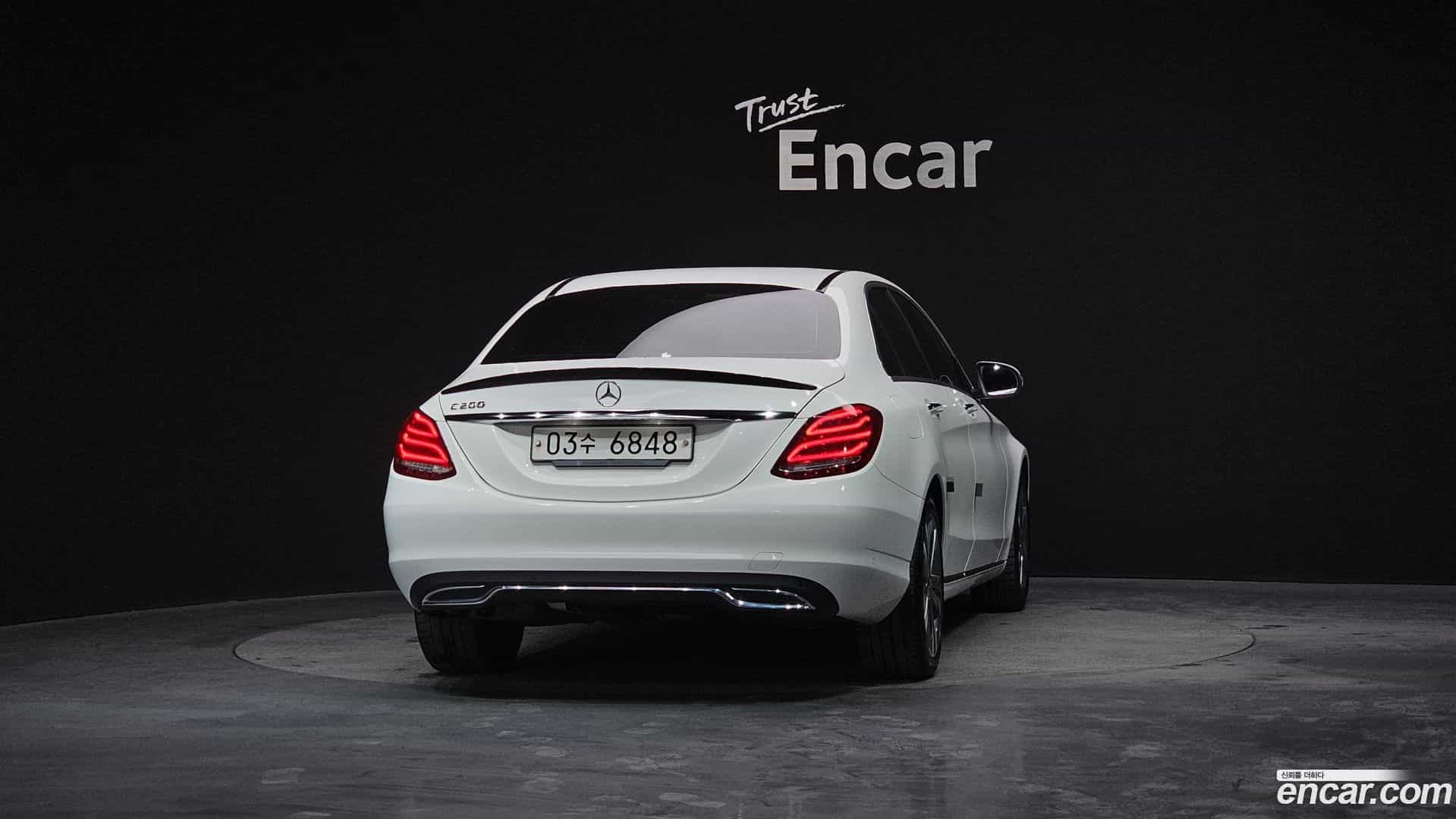 C-Class Mercedes-Benz 2018.0-OUTER-004